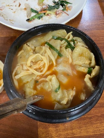 뚝배기 수제비 칼국수