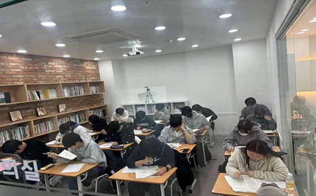 국풍2000학원 경산펜타힐즈관