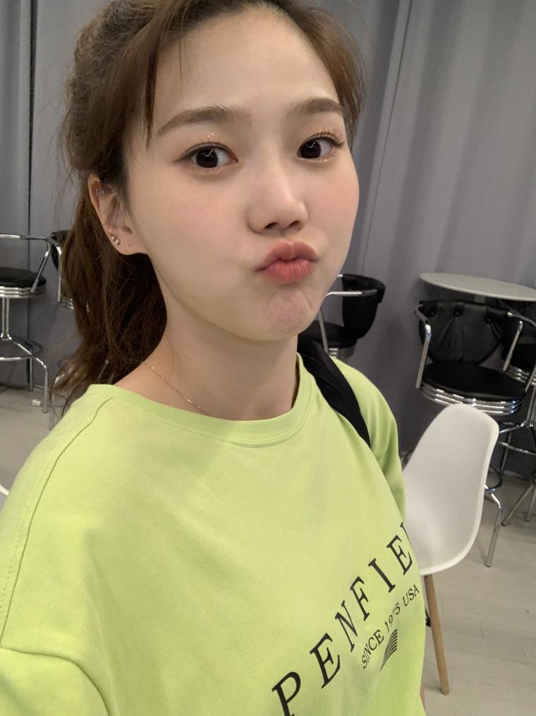  오마이걸 효정 예쁜 사진 움짤 gif