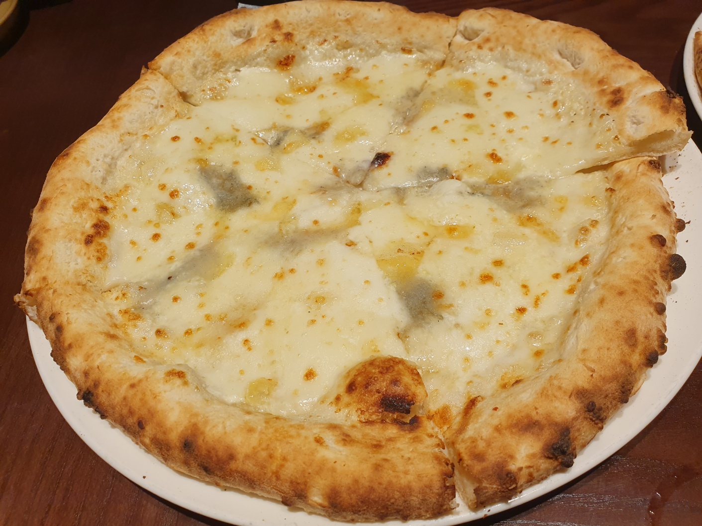 베트남 로컬 피자 맛집 베트남 하노이 호안끼엠 맛집 추천 PIZZA 4P&#39;S 피자포피스 짱띠엔점