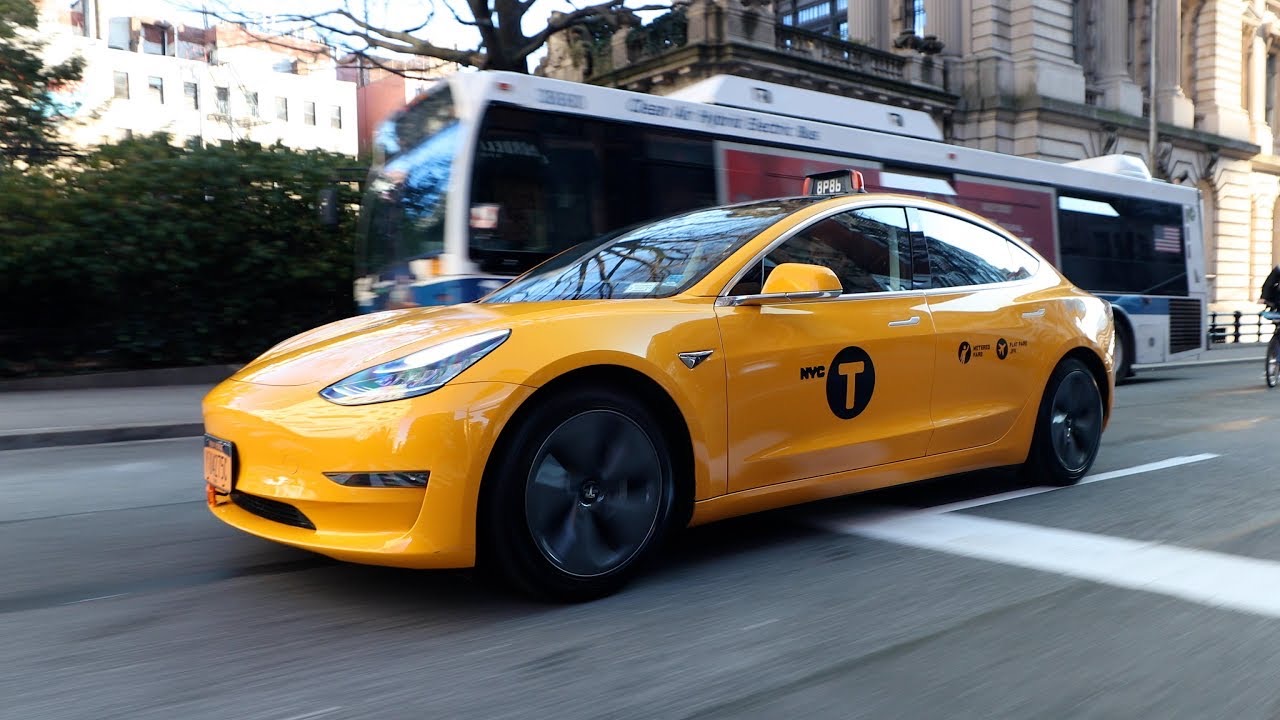 뉴욕의 테슬라 모델 3 택시