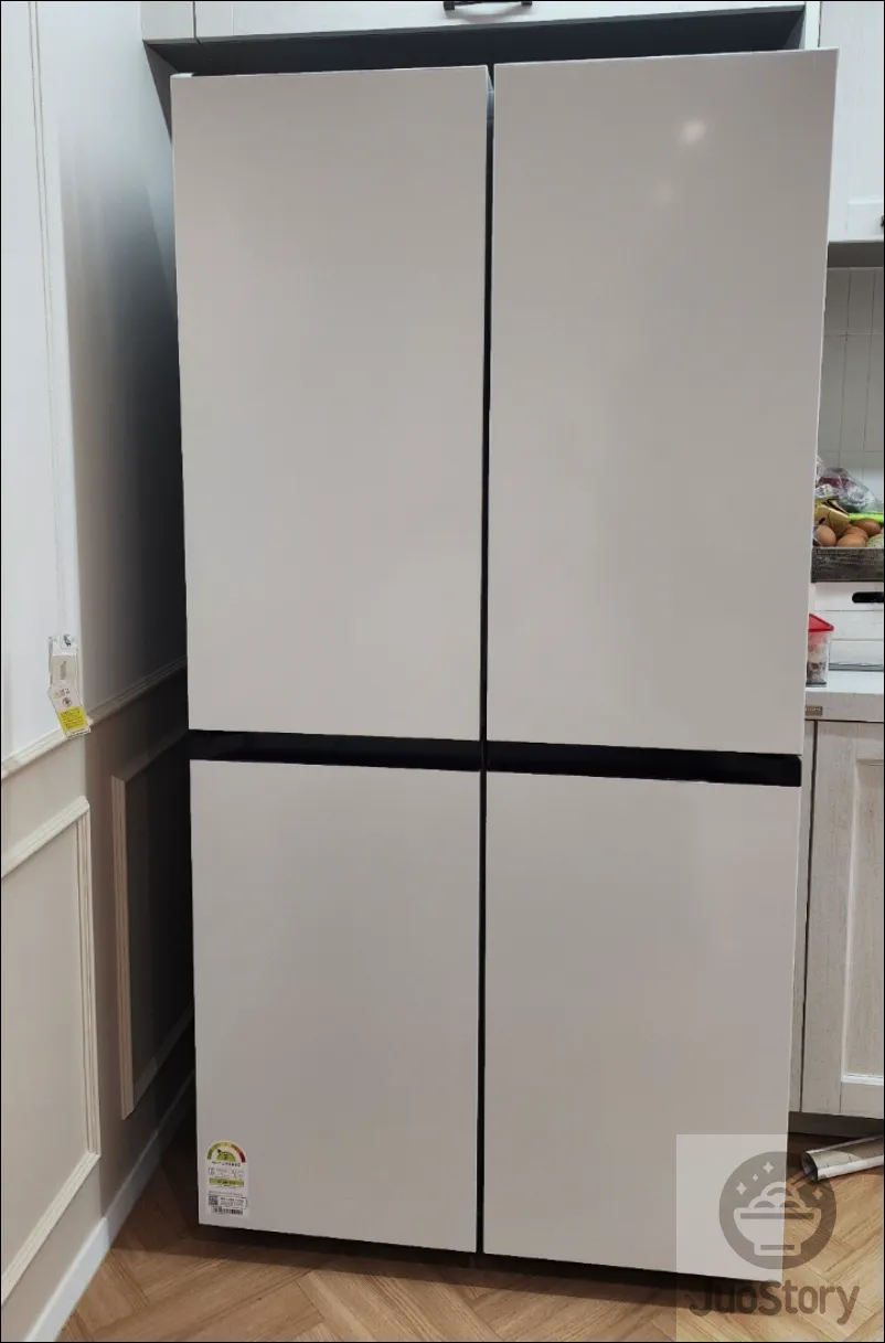 삼성전자 비스포크 RF84C906B4W 냉장고