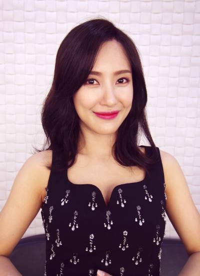 김윤서 이미지
