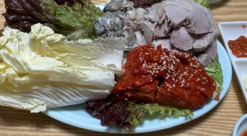 장군보쌈-음식