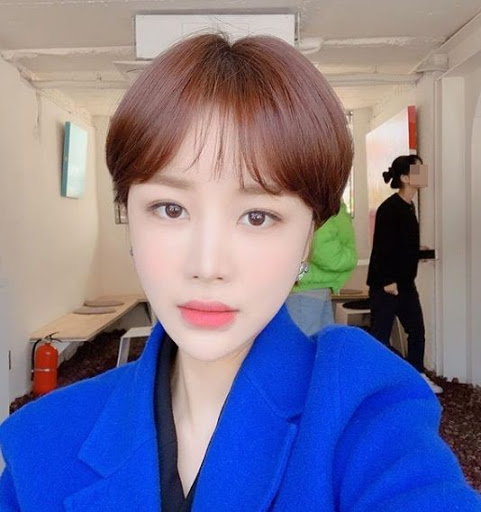  배우 윤진이 최근 근황 및 데뷔 초 사진 화제