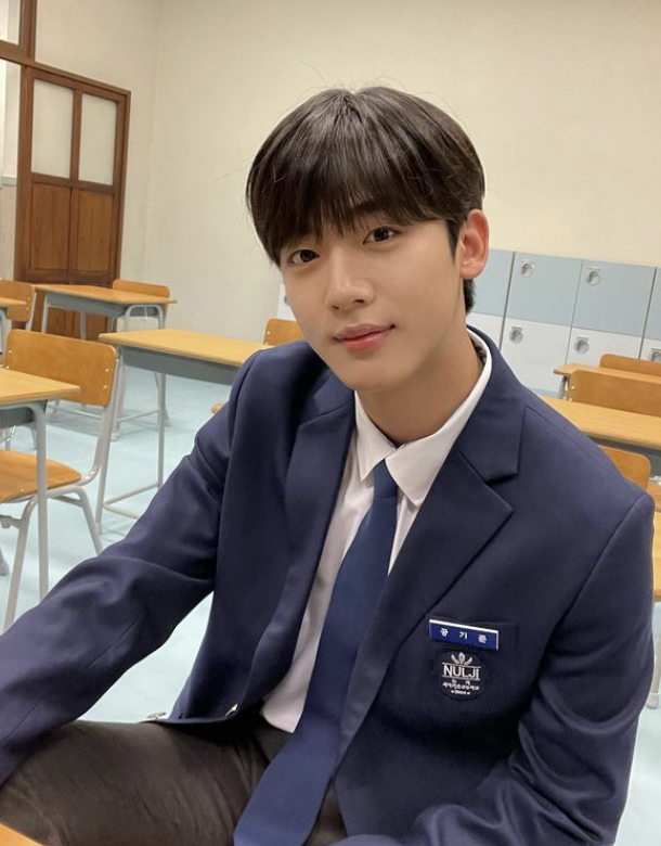  학교 2021 김요한 프로필, 나이, 키, 인스타그램, 위아이 X1