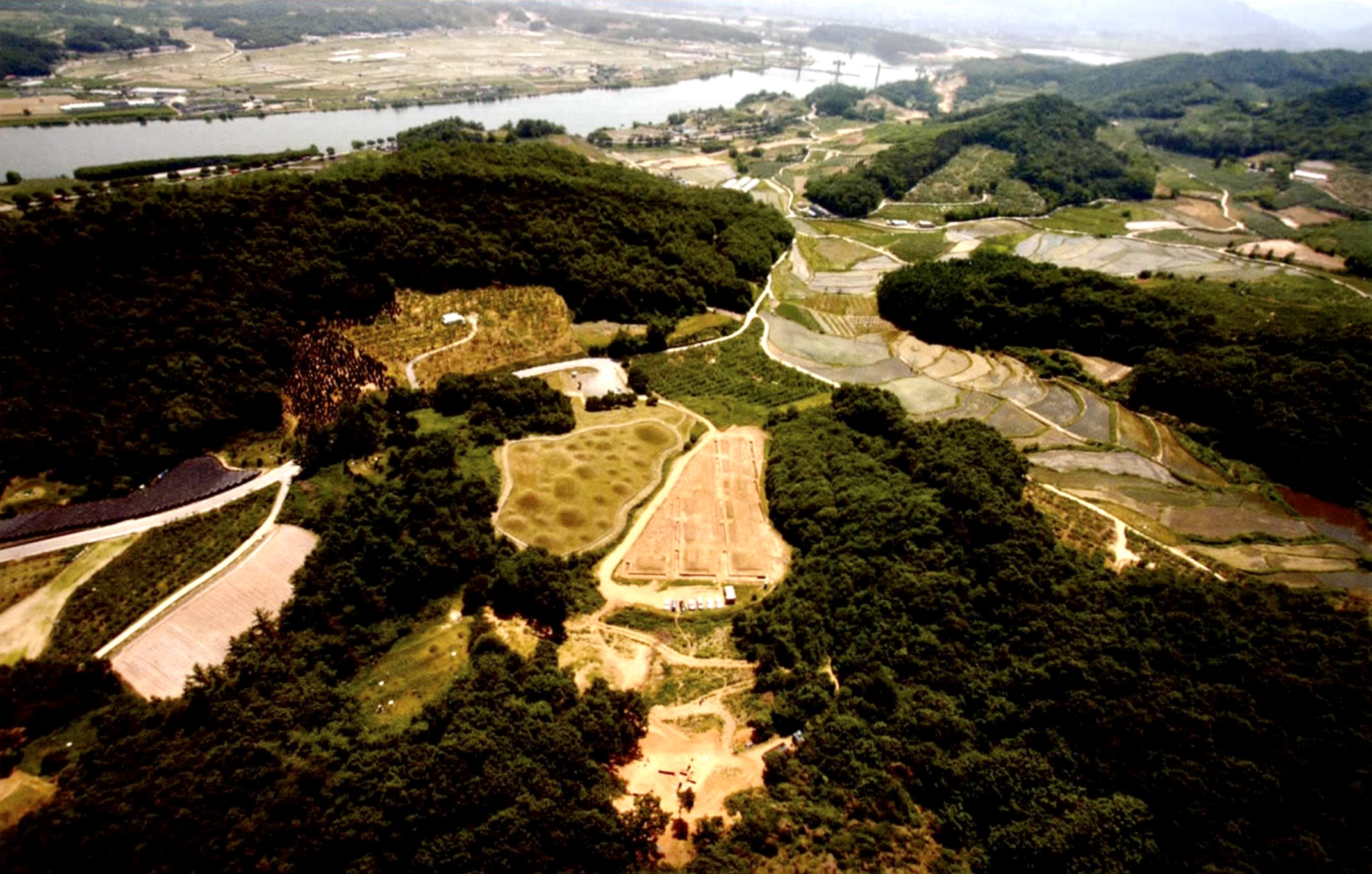 충주 누암리고분에서 영혼의 안식을 2