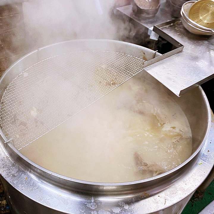 영천 식당 소머리곰탕 37년 전통 노포 곰탕 수육 엄마는 슈퍼우먼 맛집 추천