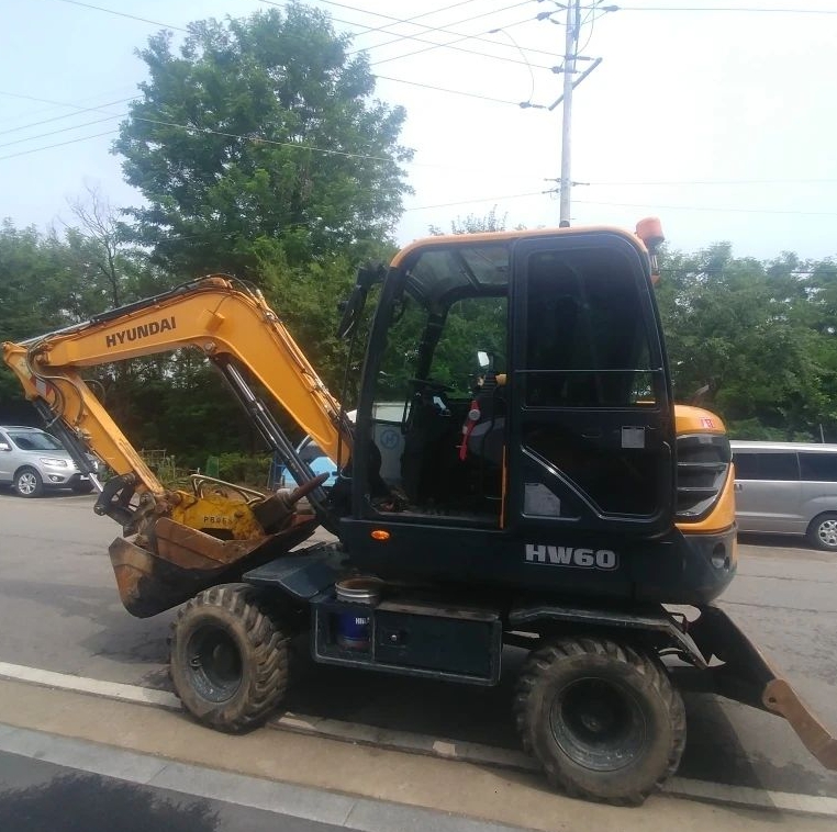  현대 HYUNDAI HW60모델 2015년식 4300만원 판매합니다