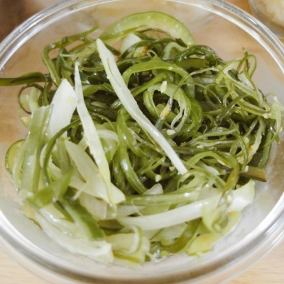  How to make 'Stir-fried Seaweed'.