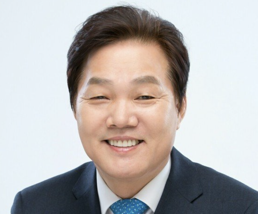  박완수 고향 나이 학력 이력 프로필 (초대 창원시장, 경남지사 출마)