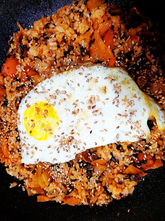 [유명한 맛집] 유명한 맛집이에요. 하하 / 네온 수제밥 / 맛집 ZIP 김치볶음밥 오므라이스 소고기 무탕 고등어볶음 두부 주먹밥 레시피 없음 열량 무시 6