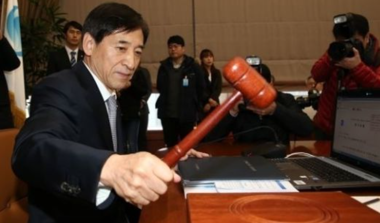  기준금리 동결