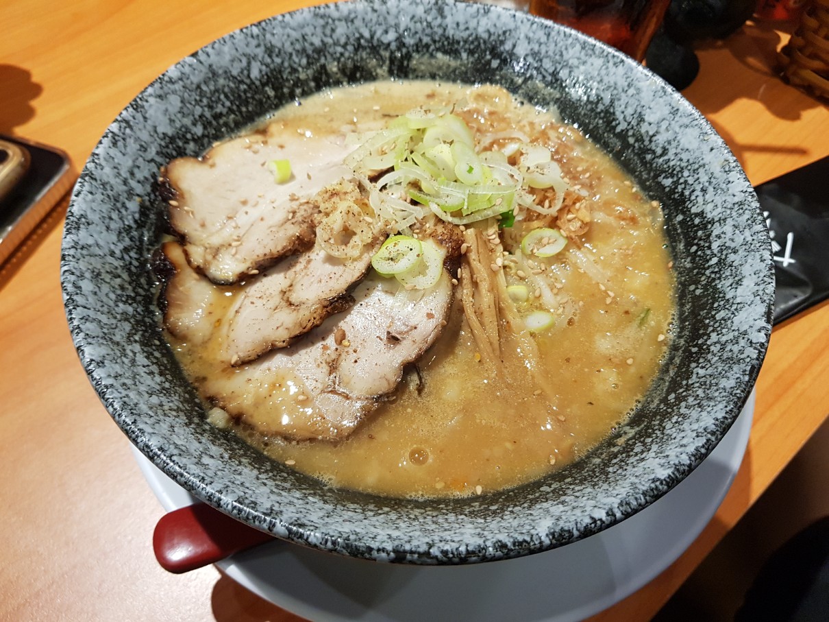 호치민 1군 레탄톤 일본인 거리 라멘 맛집 Miso Chikura Saigon - CHASHIU MISO(M)