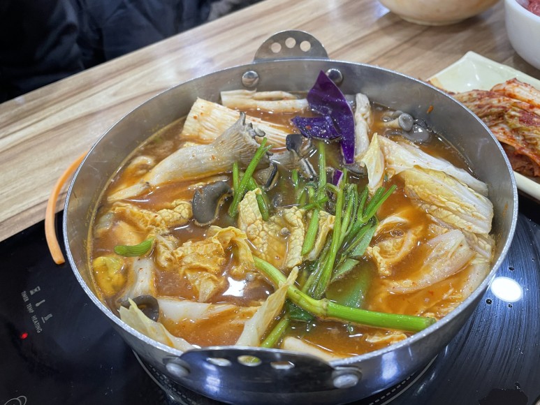 두울샤브칼국수 이미지