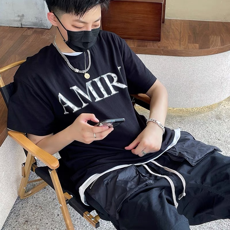  [AMIRI] 아미리 페이즐리 로고 프린트 반팔 티셔츠 (2 COLOR)