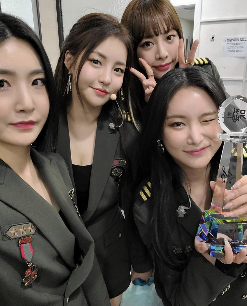  브레이브걸스 뜻밖의 역주행~ 급기야 음악차트 1위까지