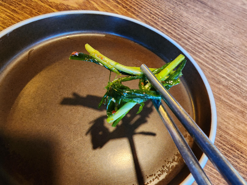 포천-맛집-별난동치미국수-부추무침