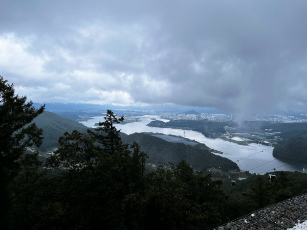 삼악산에서 바라본 춘천배경