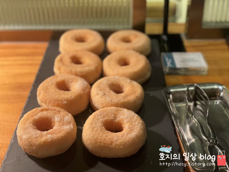 JW메리어트 싱가포르 조식 뷔페 도넛2