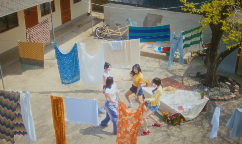 위 이미지를 보고 무슨 계절이 떠오르시나요? | 인스티즈