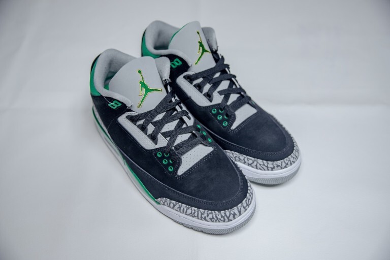  - '오버스러운 색감' 조던 3 레트로 파인 그린 [Jordan 3 Retro Pine Green]