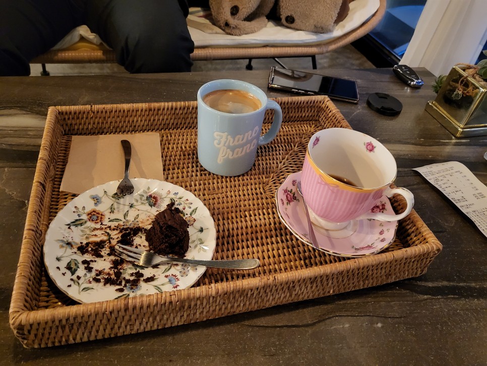 핸드드립 빠빠에피에서 맛있는 커피와 디저트를~ 21