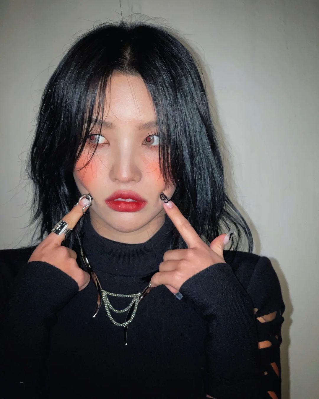  (여자)아이들 전소연 인스타그램 셀카 사진들 모음 202203
