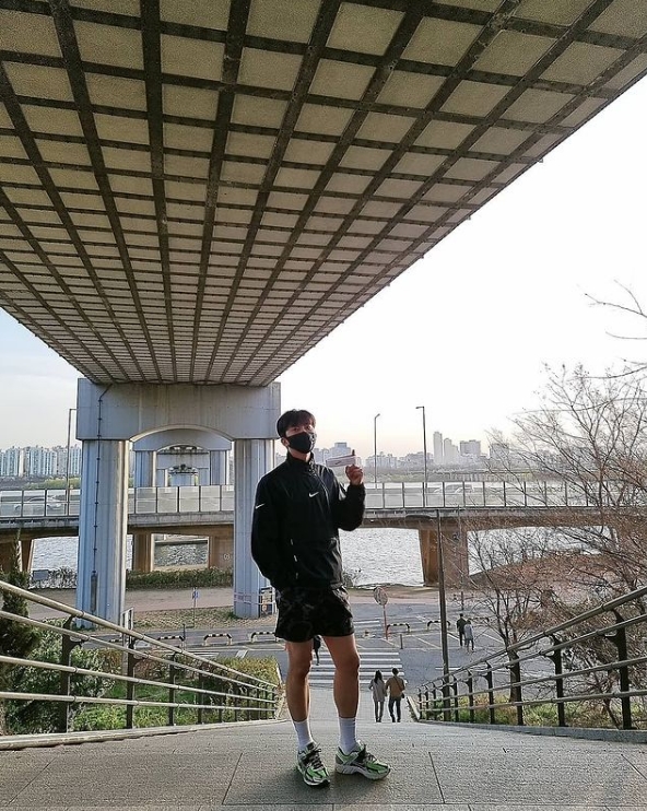  임영웅 발목 부상 스케줄은 예정대로