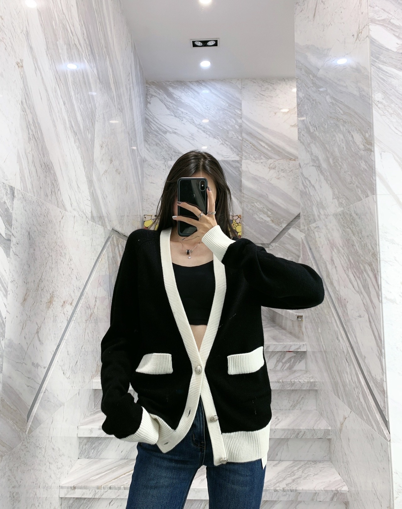  [BALMAIN] 발망 20FW 로고 오버사이즈 가디건