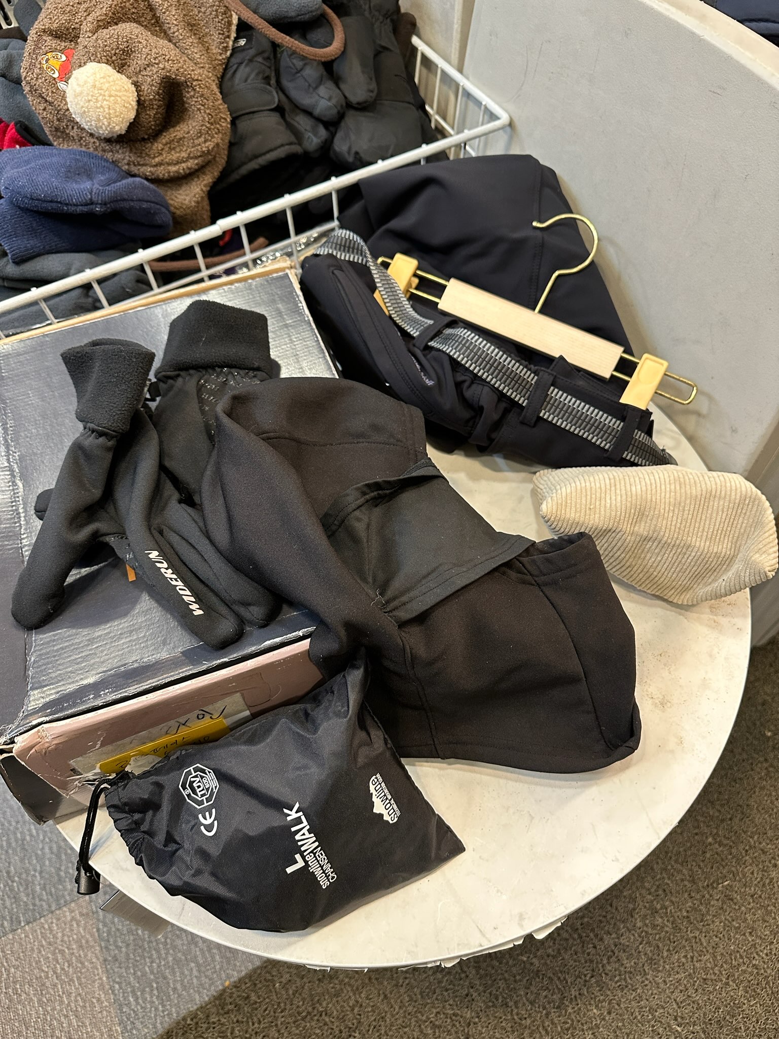  한라산 국립공원 백록담 윗세오름 등산장비 대여소 안내