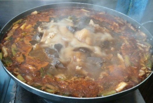  생생정보 엄마는 슈퍼우먼 70년 전통 수구레국밥 창녕 이방시장 맛집