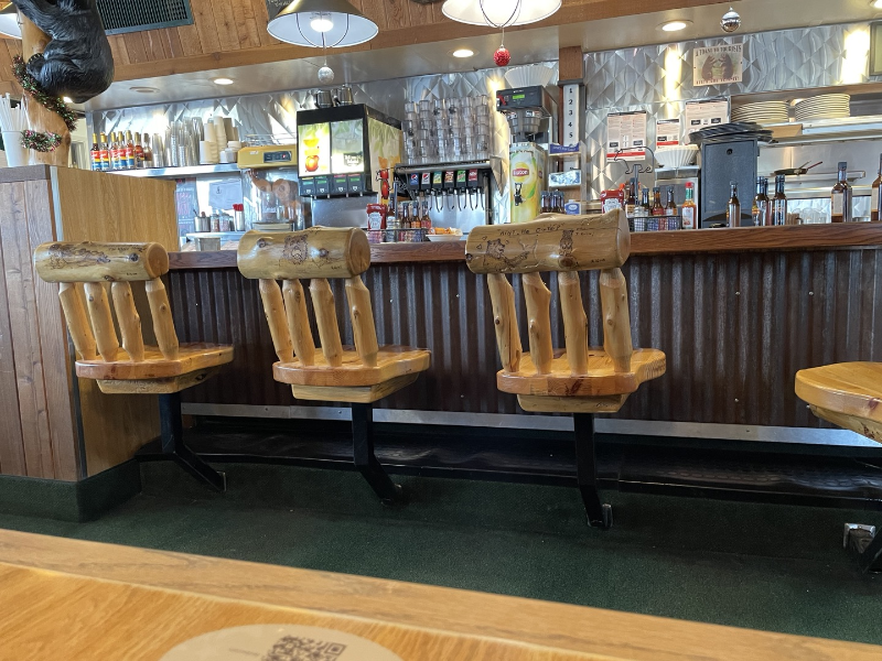 black bear diner interior