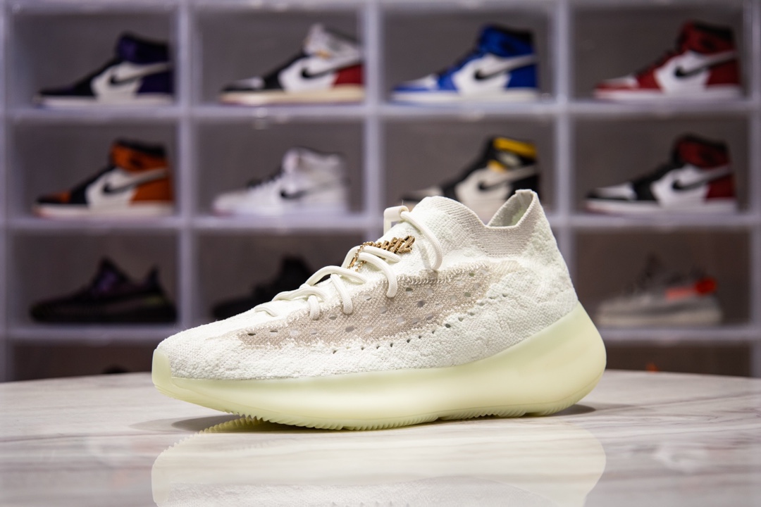  [ADIDAS x YEEZY] 아디다스 X 이지부스트 380 칼사이트 글로우 CALSITE GLOW GZ8668