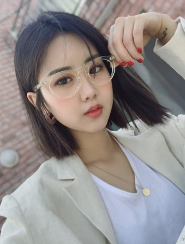 강혜연 안경 셀카
