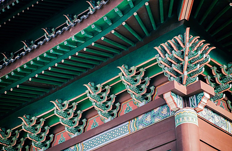 한국-옛날건물-단청의-모습