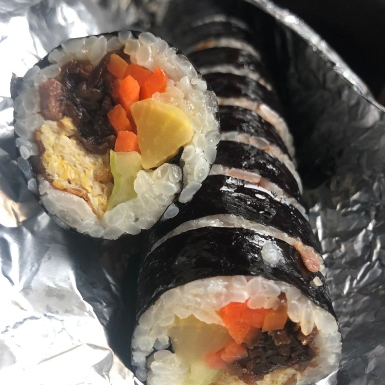 팔뚝 김밥