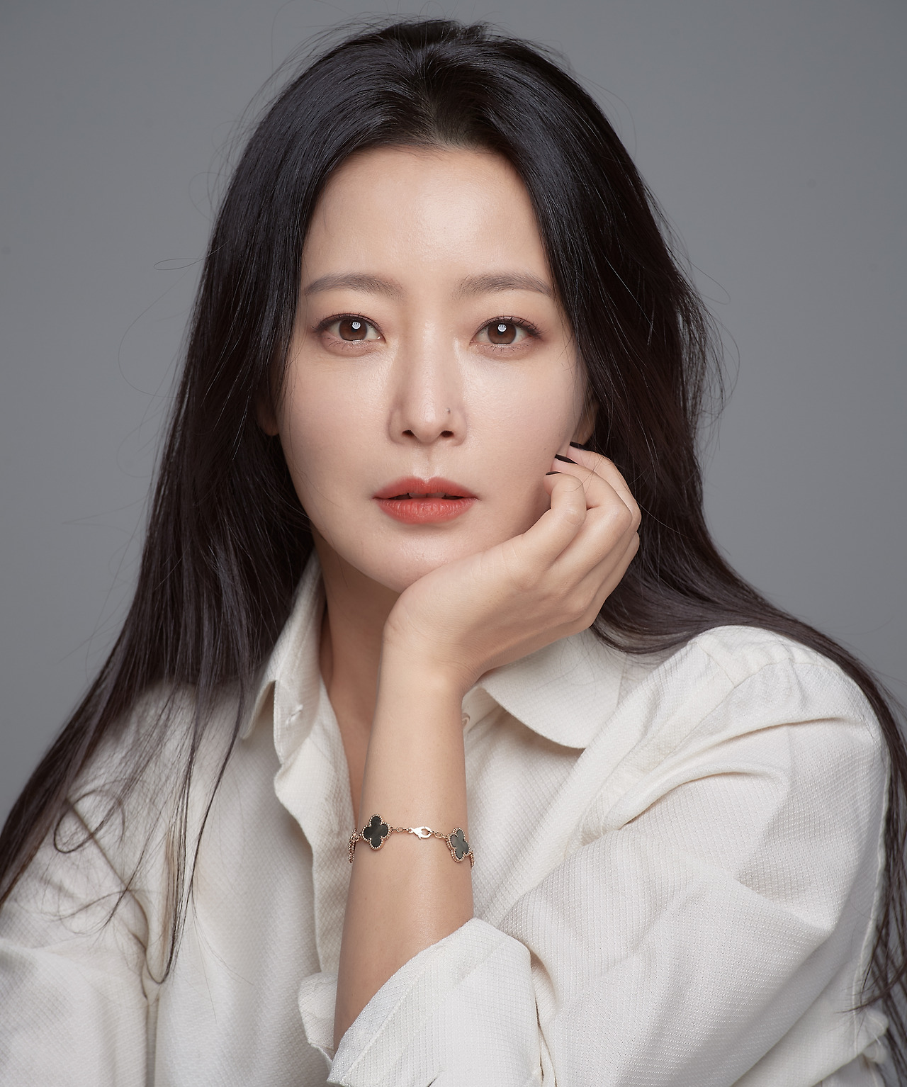 탤런트 김희선 프로필 나이 탤런트 김희선 프로필 나이