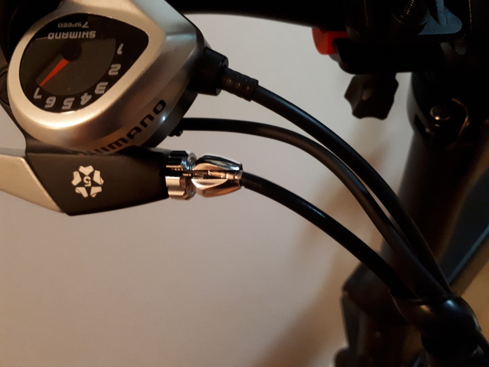 자전거 브레이크 와이어 교체