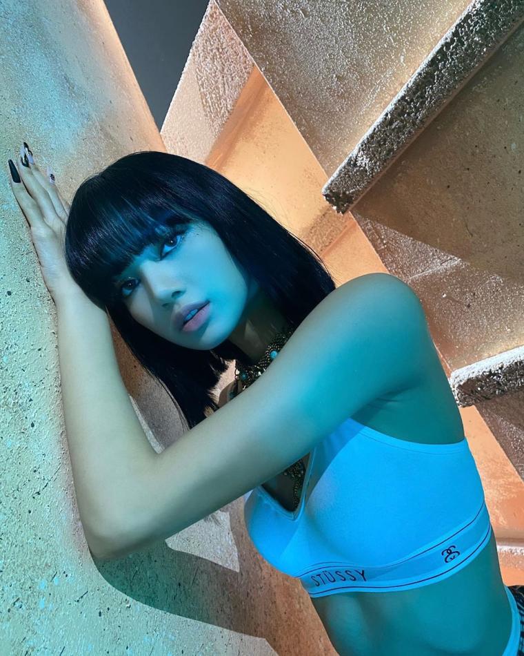  블랙핑크 리사 예쁜 사진 움짤 gif