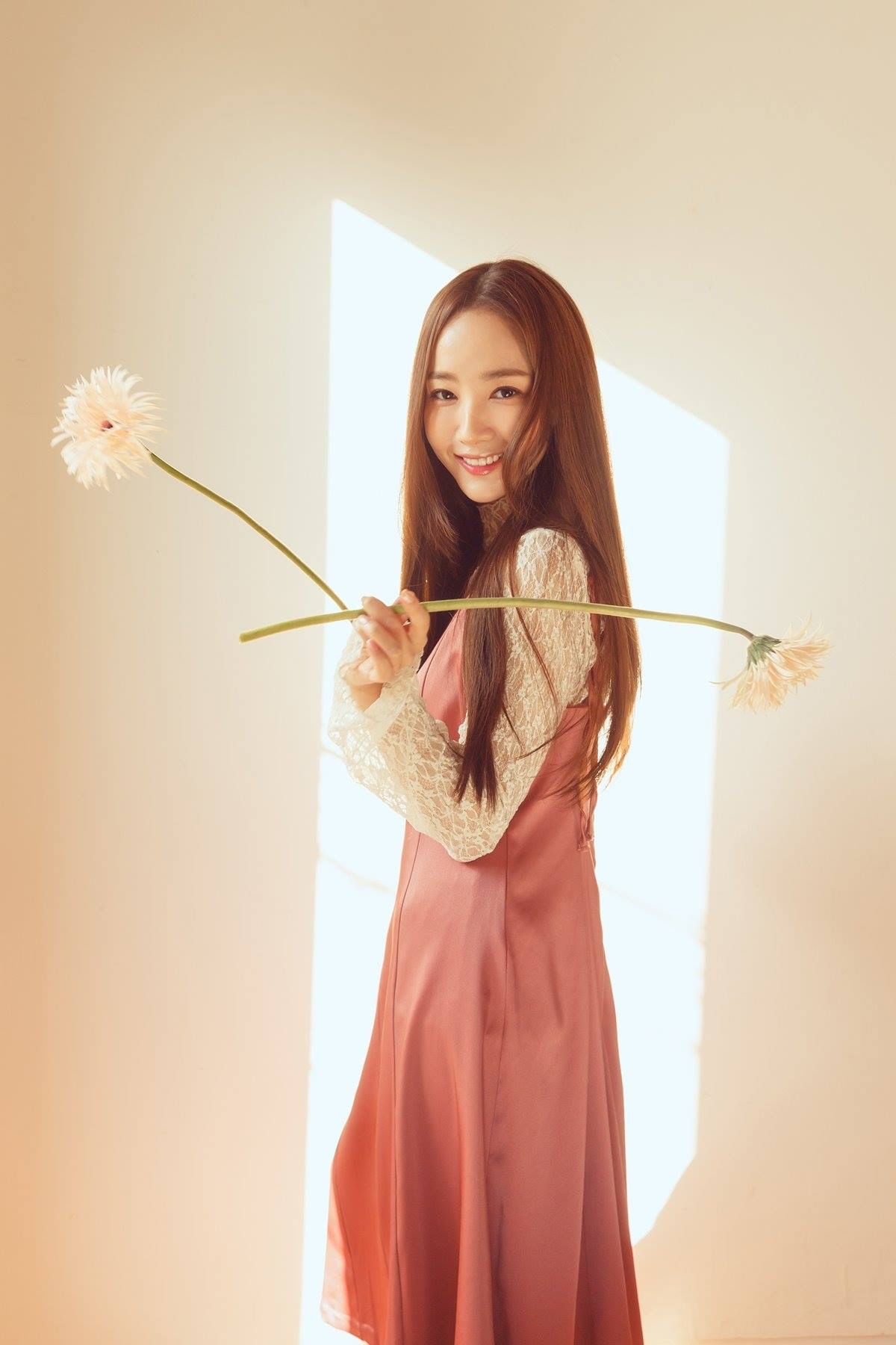 박민영 멀버리 플래그십스토어