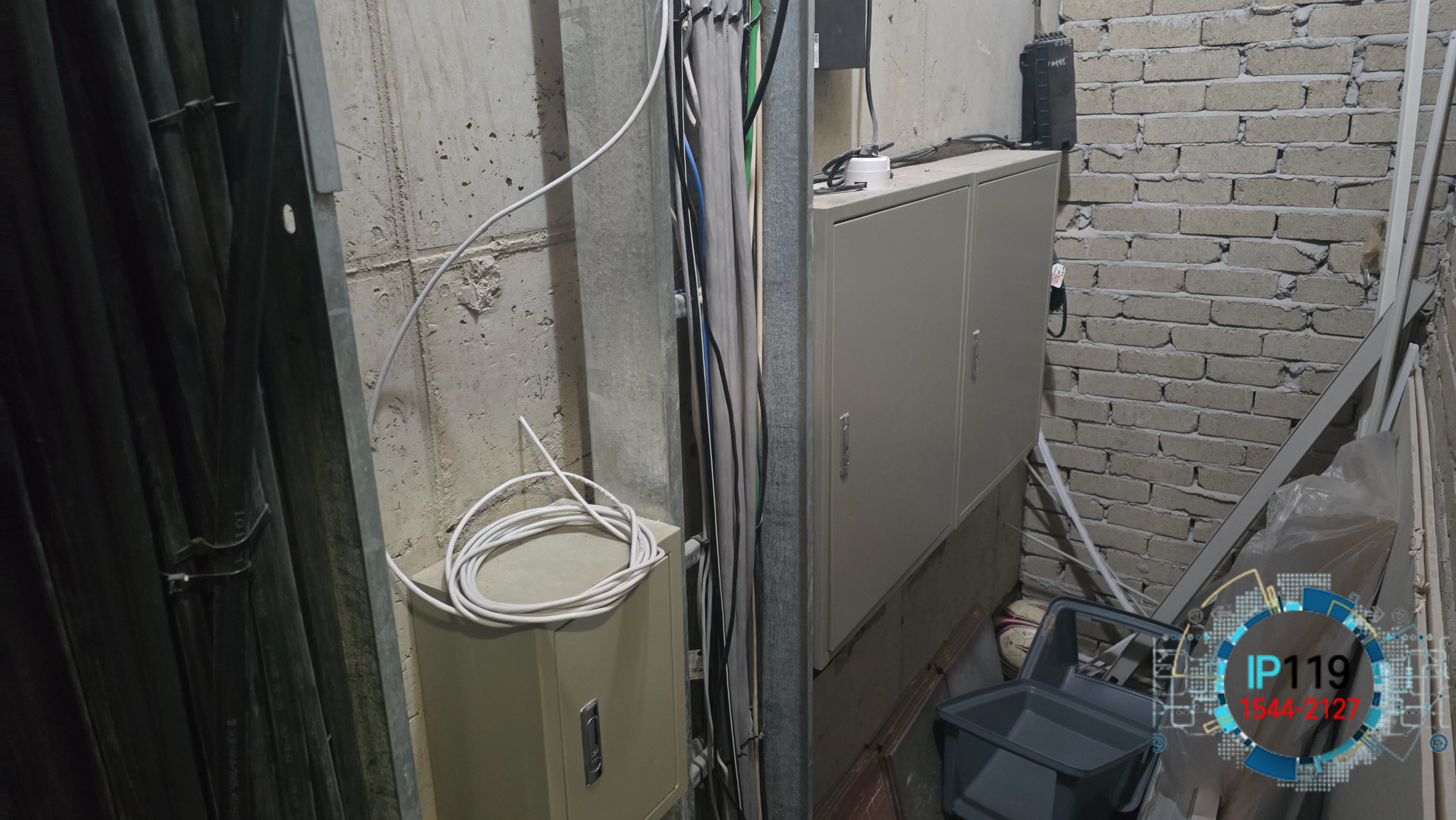 강남 헬스장 EPS실에서 실내까지 인터넷 1회선 포설로 안정적인 운영 환경 구축