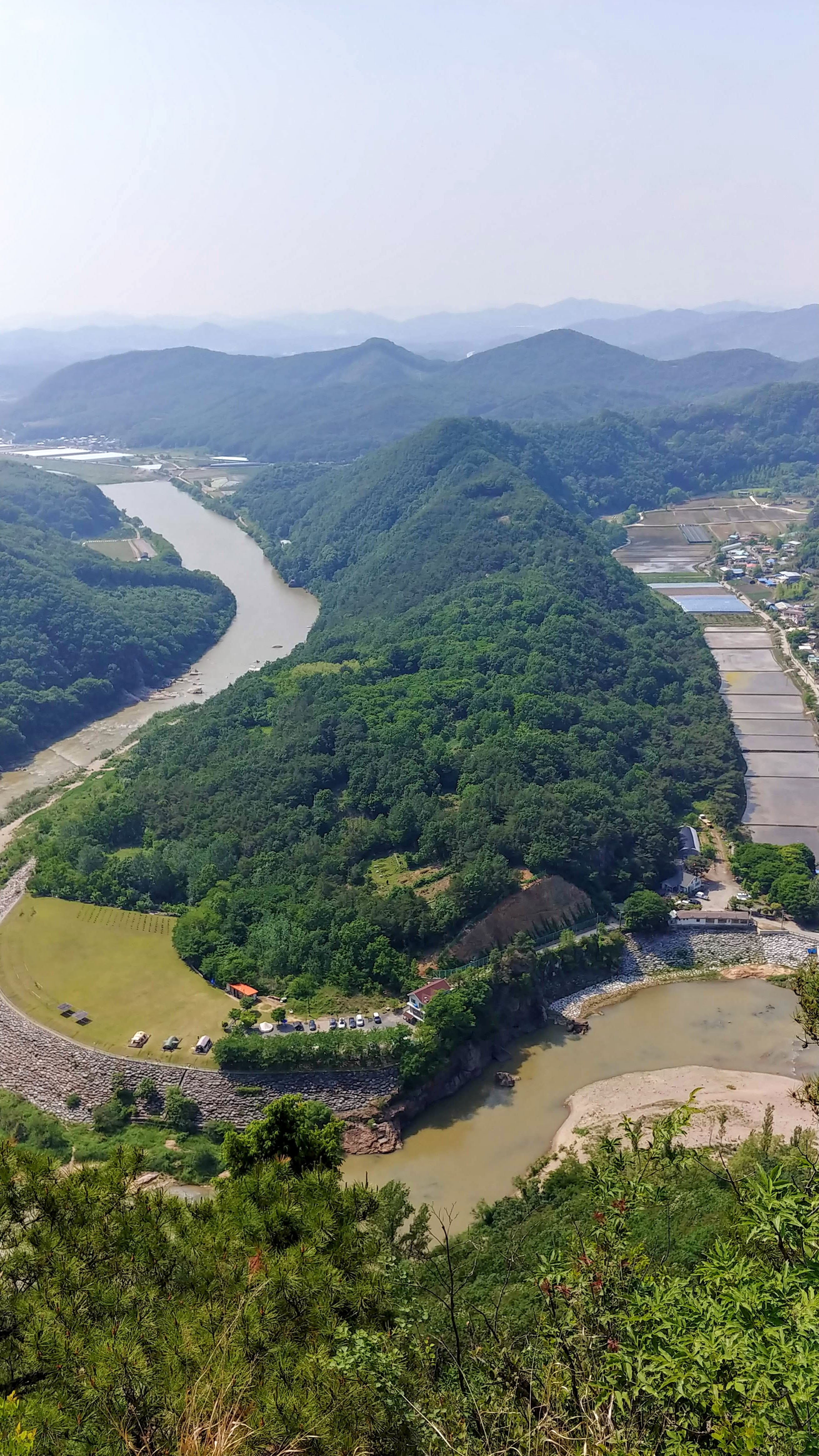 황간 한반도지형