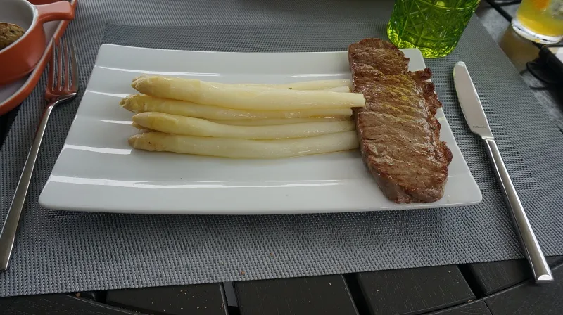 Bavarie 아스파라거스 특별메뉴