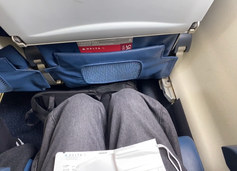 디트로이트 공항 델타항공 토론토행 비행기