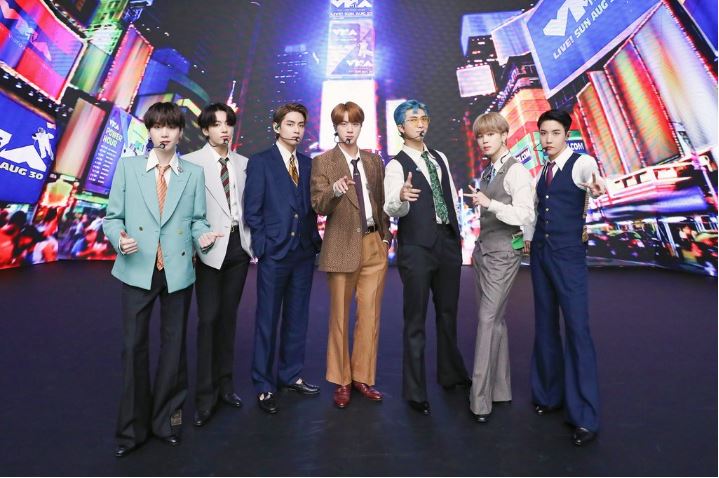  BTS 방탄소년단 한국 가수 최초 빌보드 차트 핫100 싱글 1위 다이너마이트