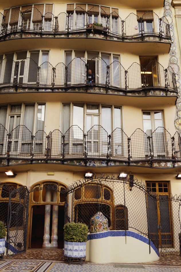 스페인 전시 미술관 바르셀로나 여행 전시 가우디 gaudi 건축의 까사바트요 Casa Batlló