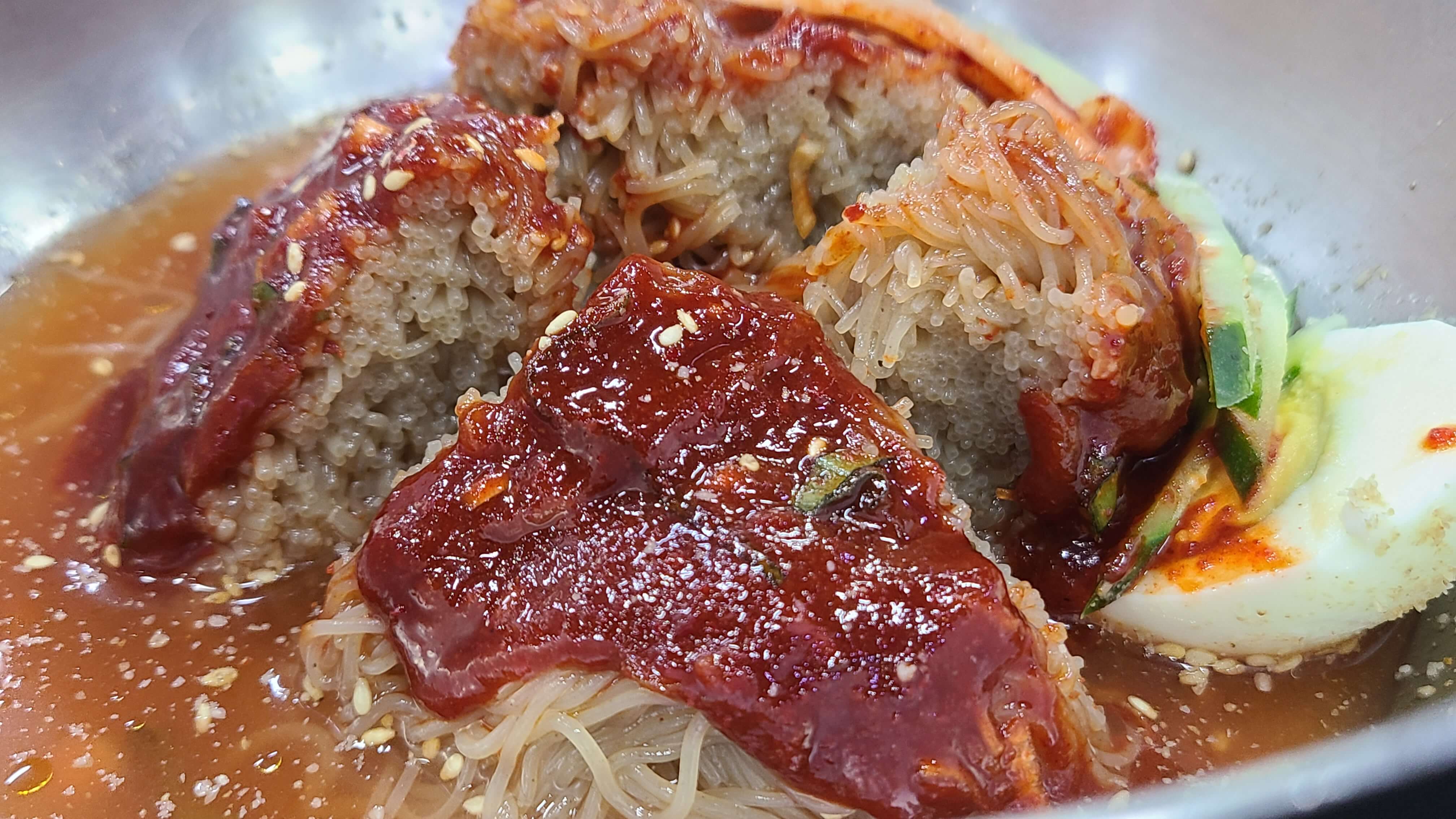 최가네-숯불구이-비빔-냉면-2