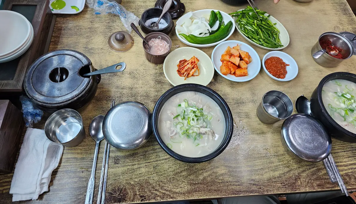 소나무돼지국밥 사진 8
