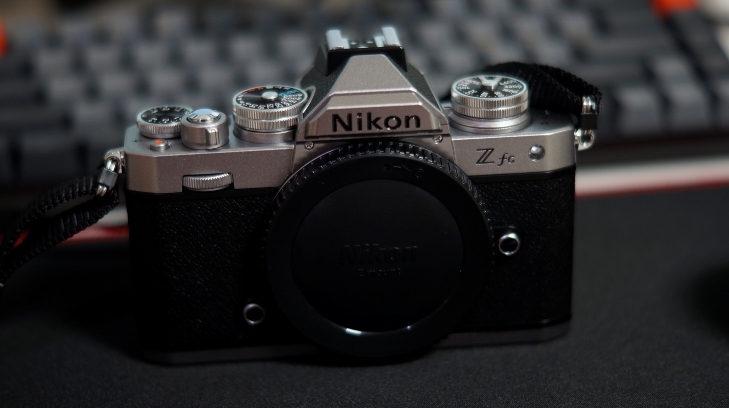 니콘 Zfc 레트로 디자인의 미러리스 디지털카메라 개봉기 사진4